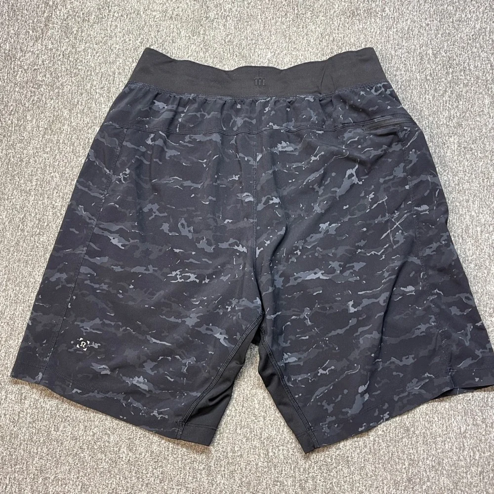 Lululemon Mens T.H.E. Short 9in. Tiger Camo Black Athletic Training Lined Small
